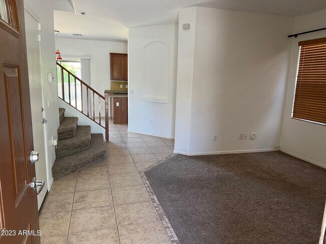 Foto del edificio - 15818 N 74th Ave