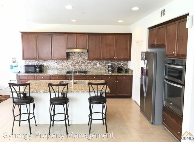 Foto del edificio - 5 br, 4 bath House - 5119 Shimmer Brook Dr.