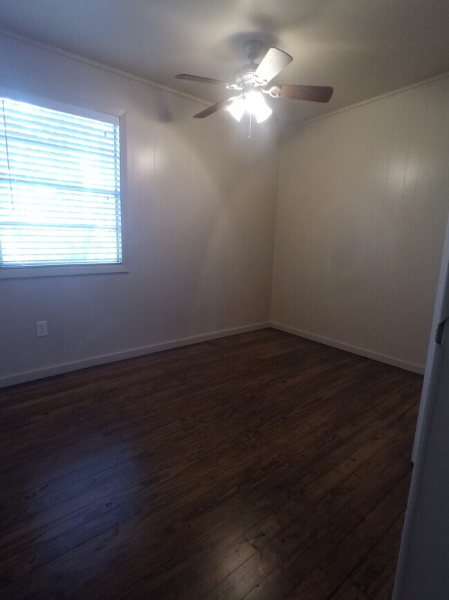 bedroom - 220 F Fenetre Rd.