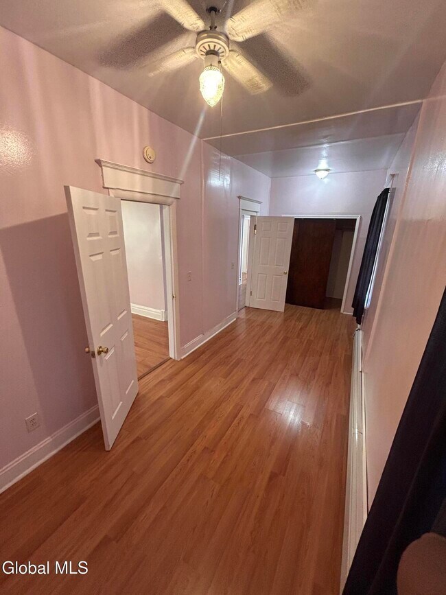 Foto del edificio - 361 Orange St