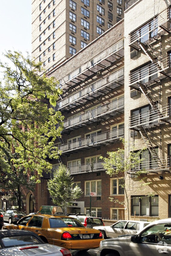 Building Photo - 150-154 E 30th St