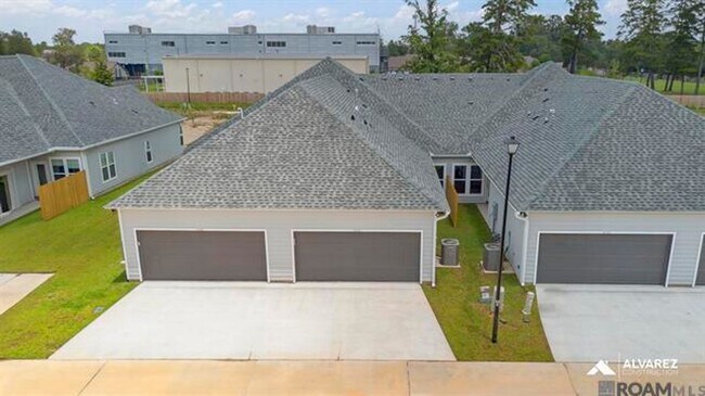 Foto del edificio - Brand New Townhomes in Baton Rouge!