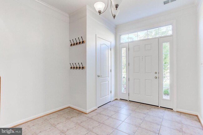 Foto del edificio - 21896 Hawksbury Terrace