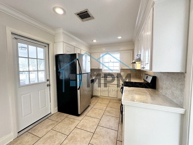 Foto del edificio - 117 Paula Dr