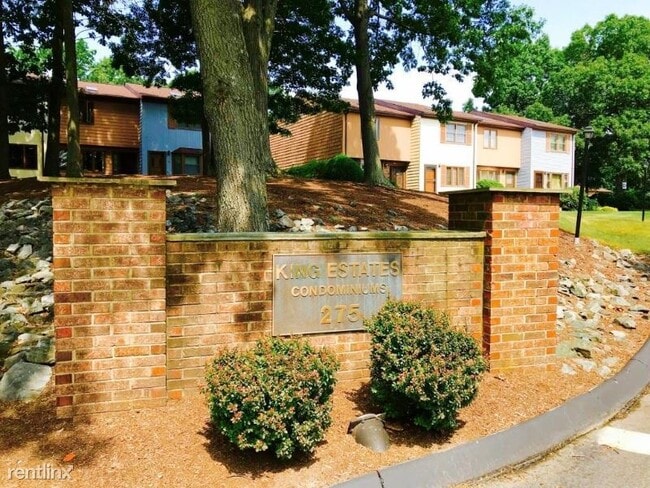 Building Photo - 2 br, 1.5 bath Townhome - 275 Grotto Ave