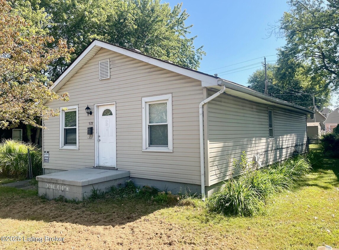 Primary Photo - 928 E 8th St