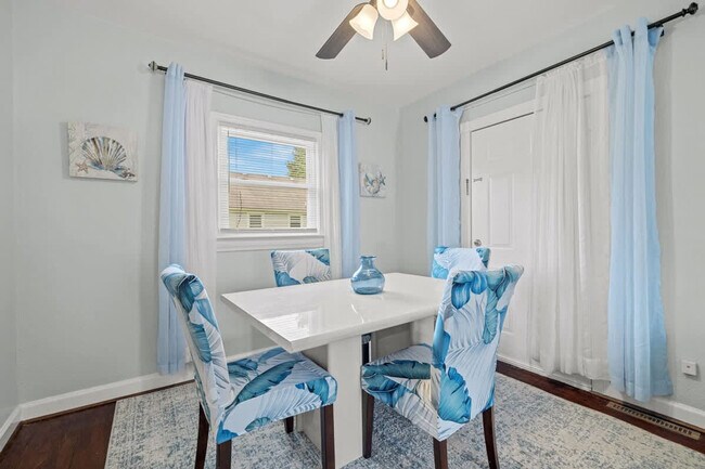 Building Photo - 174 Cherry St