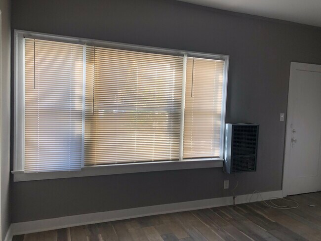 Front windows with lots of natural light - 4504 N Figueroa St