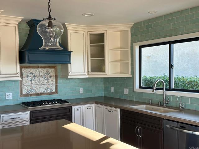 Building Photo - 2454 Torrejon Pl