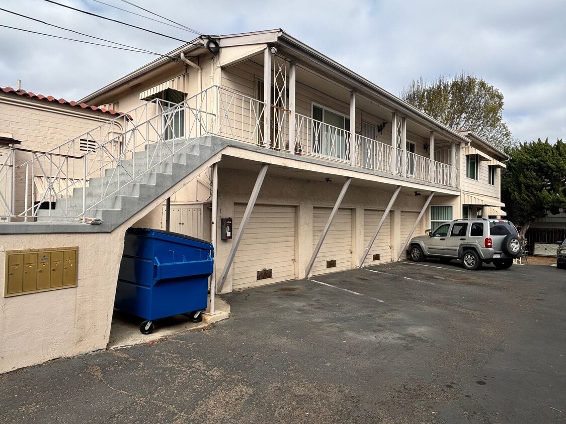 Foto del edificio - 2 bedrooms 1 bath apartment in Chula Vista
