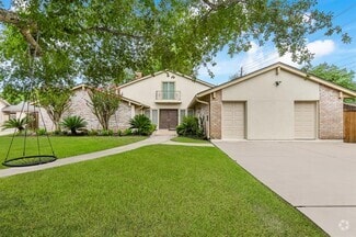 Building Photo - 8911 Birdwood Ct