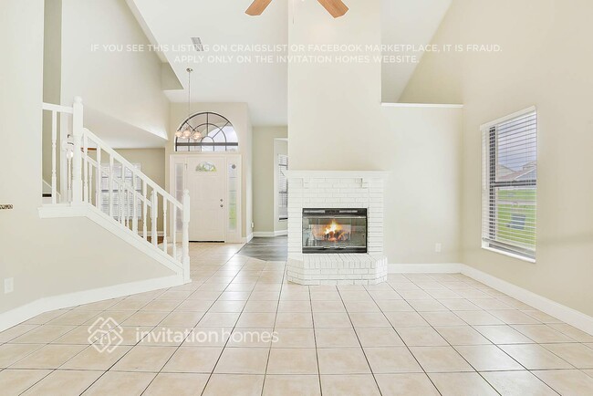 Foto del edificio - 7455 High Lake Dr