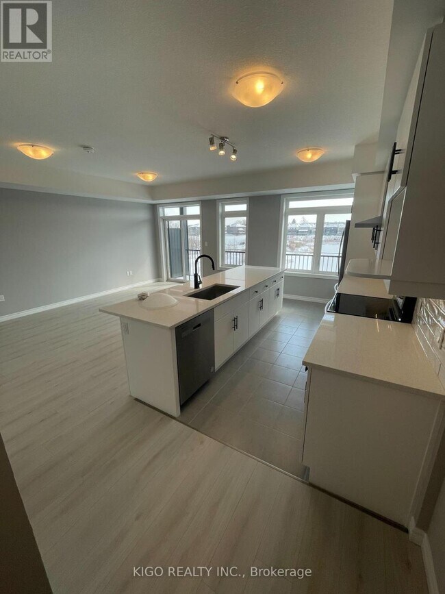 Photo du bâtiment - 102 Lomond Ln