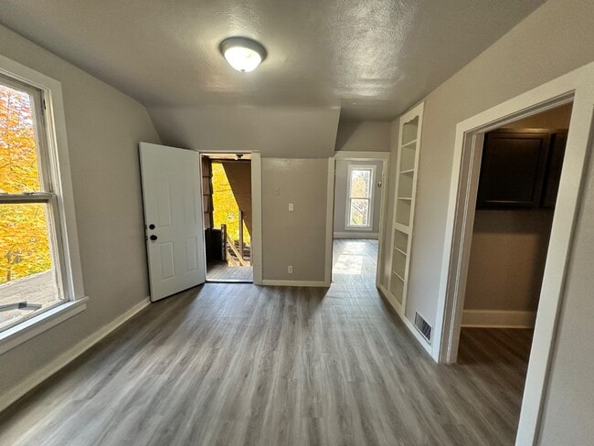 Building Photo - 920 Fulton St