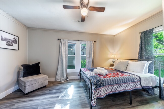 Foto del edificio - 431 Moro St