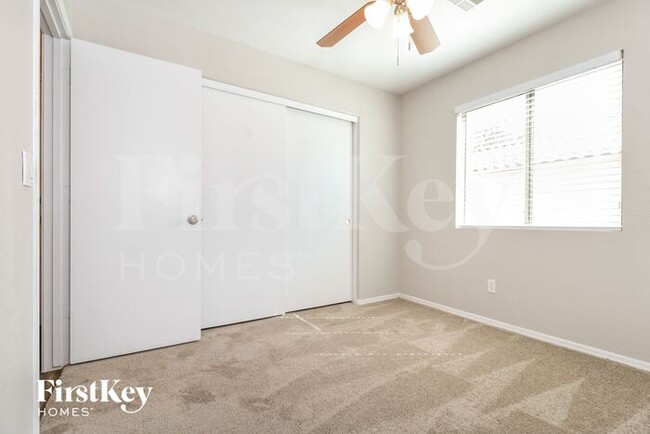 Building Photo - 14805 W Redfield Rd