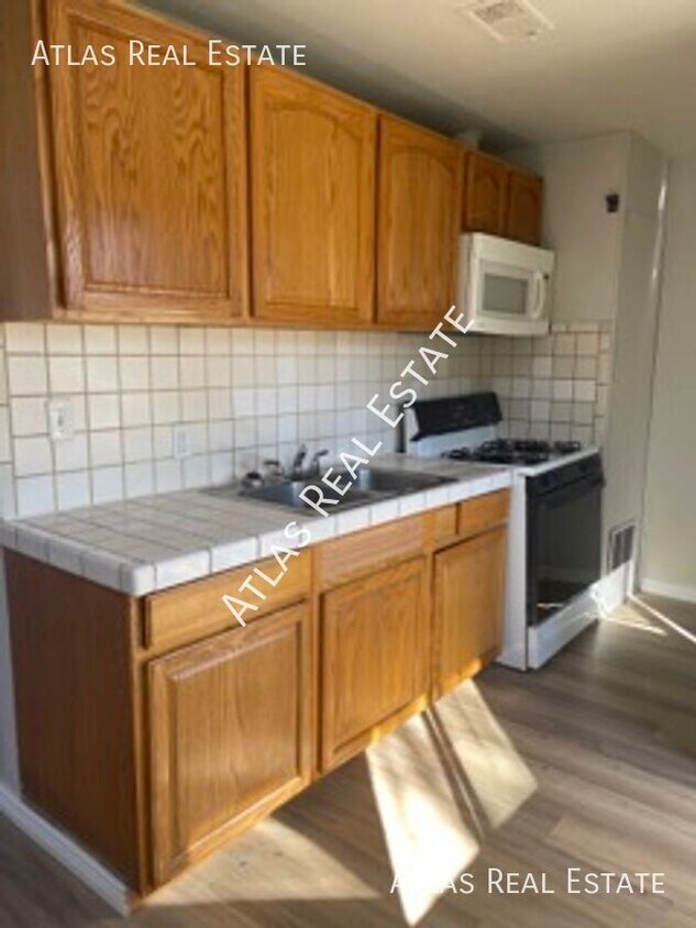 Primary Photo - 1 bed, 1 Bath cozy apartment waiting for you!