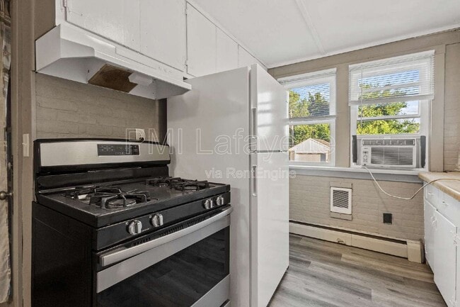 Building Photo - 131 S 28th St