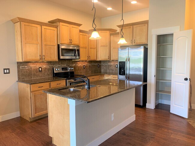 Building Photo - 2173 Cape Hatteras Dr