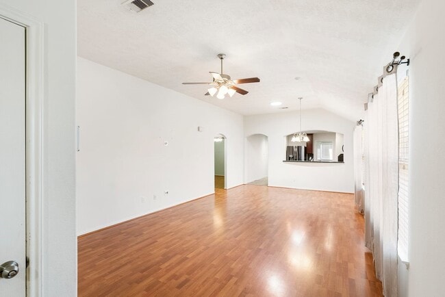 Building Photo - 9326 Valley Tree Ln