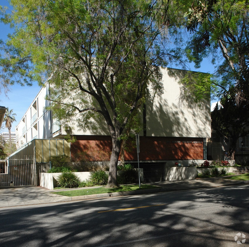 Primary Photo - 241 Wilson Ave
