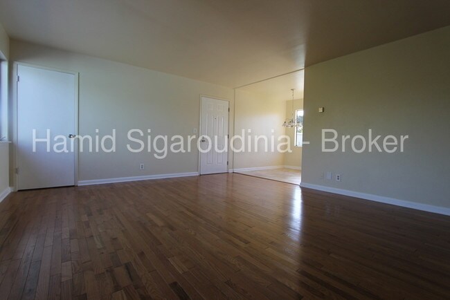 Foto del edificio - 144 N Grant St