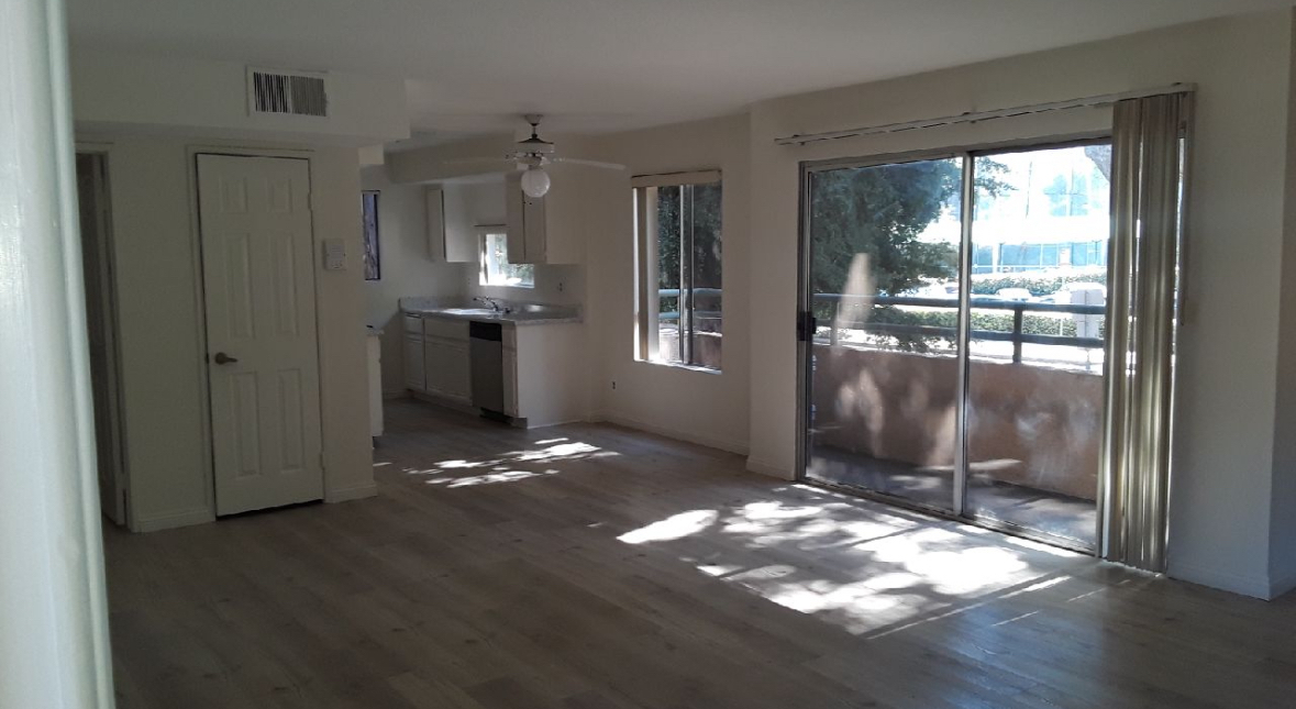 Primary Photo - 4152 Whitsett Ave