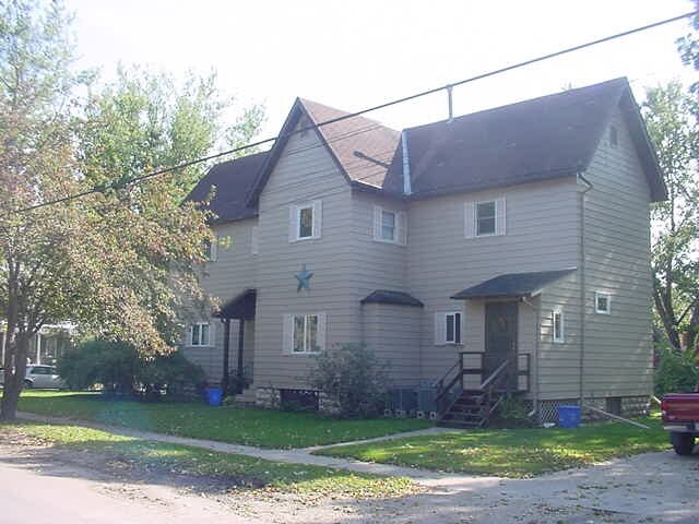 Primary Photo - 404 Clark St