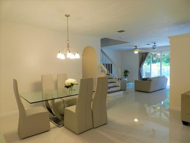 Foto del edificio - 1448 Briar Oak Ct