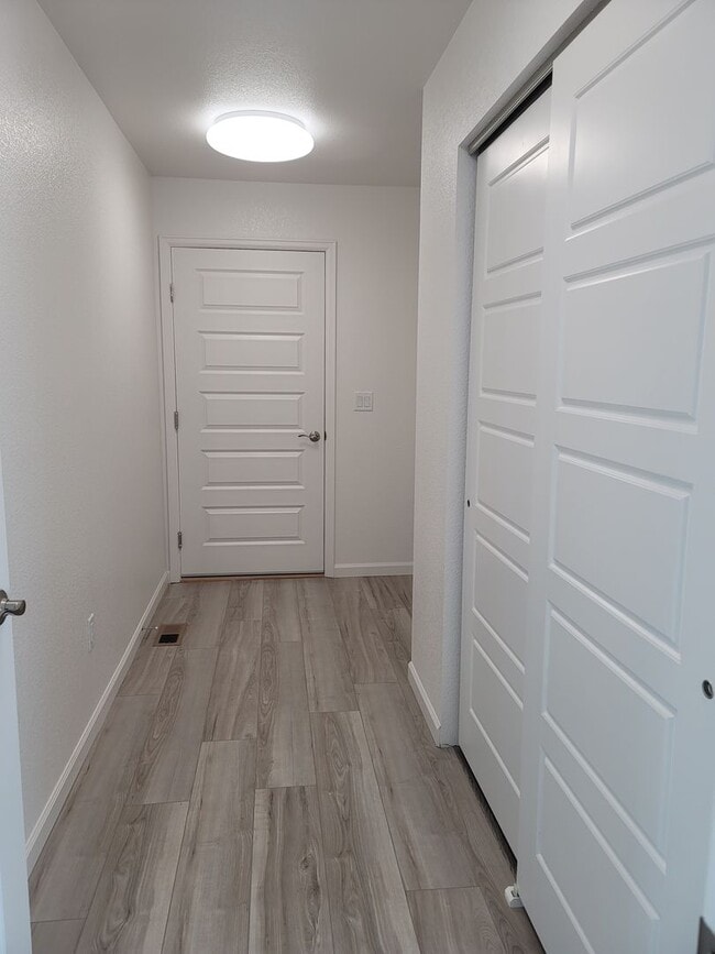 Building Photo - 914 Concerto Lane