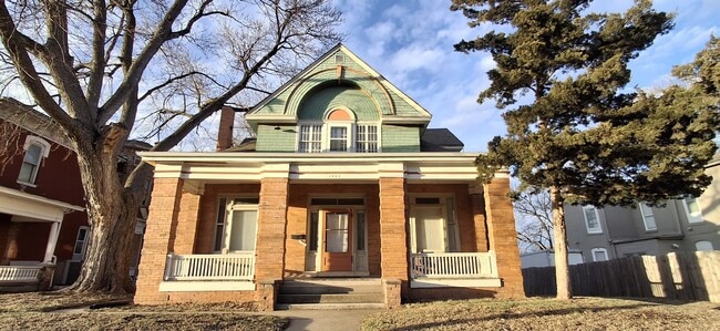 Building Photo - 1809 Jules St