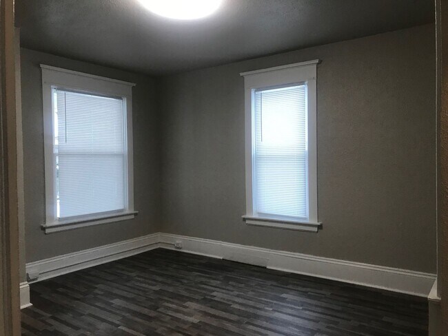Foto del edificio - 2651-51A N 24th Pl