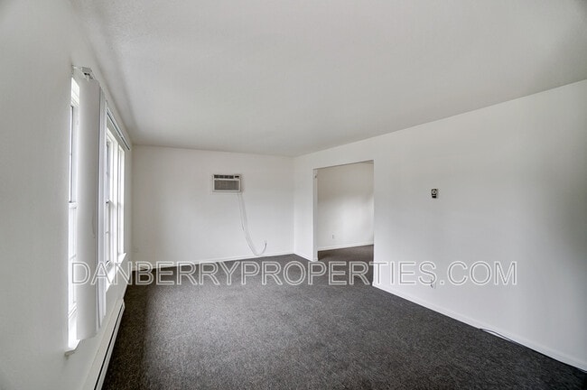 Foto del edificio - 1006 Ranch Dr