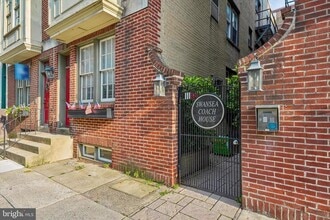 Building Photo - 334 Lombard St