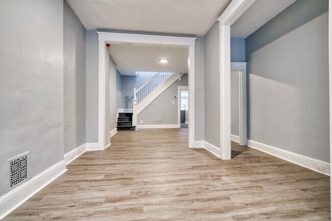 Foto del edificio - 2933 Erdman Ave