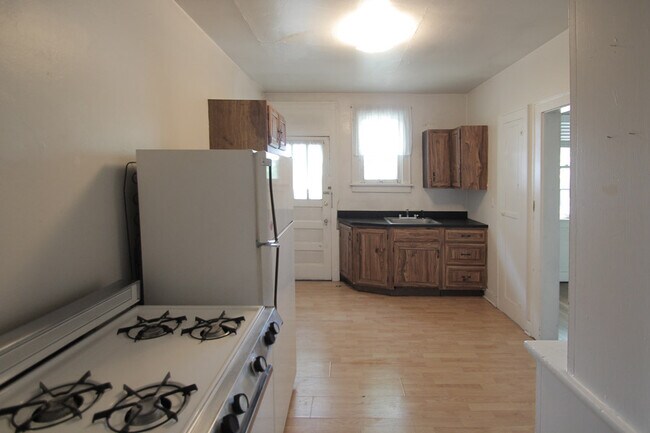 Foto del edificio - 8007 St Lawrence Ave