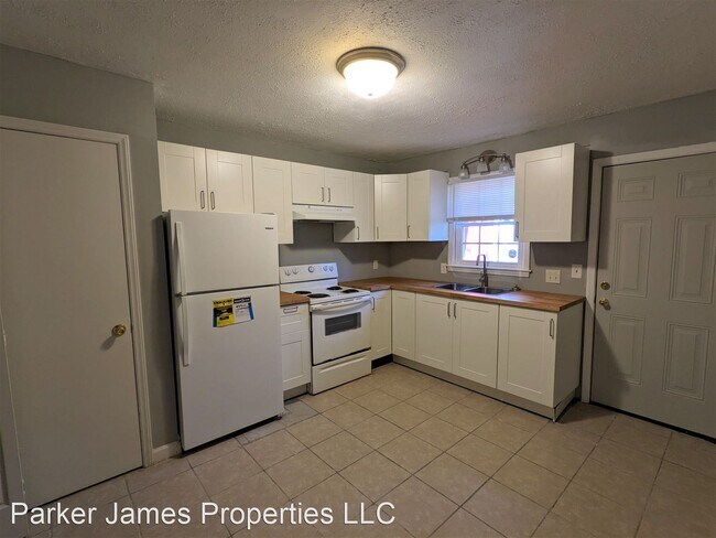 Building Photo - 2 br, 1 bath House - 200 North Avenue