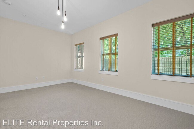 Building Photo - 2 br, 2 bath House - 112 Iron Works Way