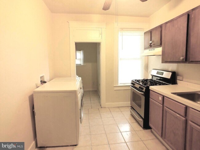 Foto del edificio - 3509 W Franklin St