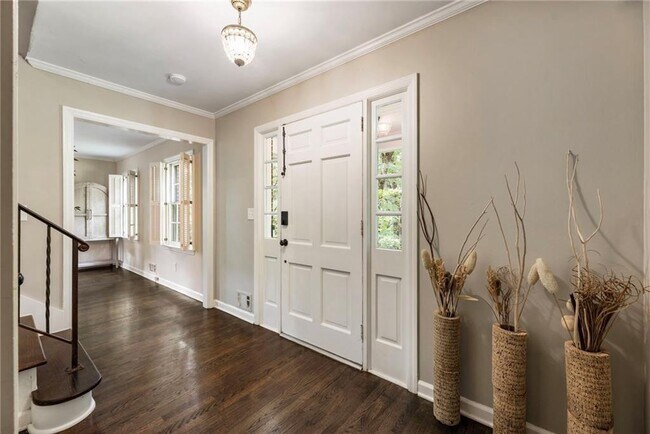 Building Photo - 4243 McClatchey Cir NE