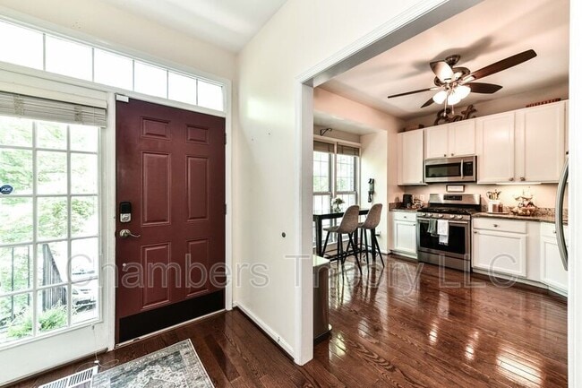 Photo - 46727 Manchester Terrace House