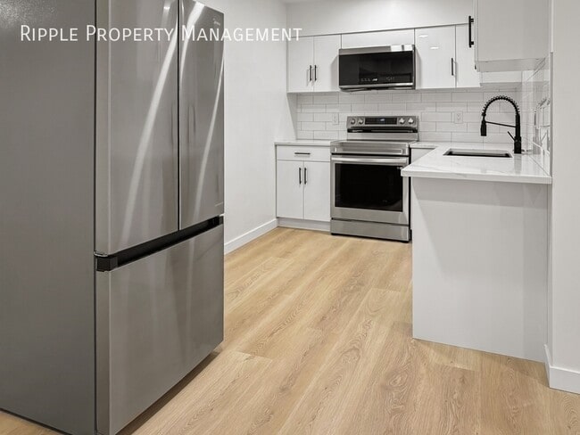 Photo du bâtiment - Fantastic 1 Beds, 1 Baths Single- Family | 1 Dog Allowed No Weight Limit