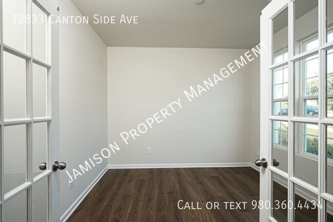 Foto del edificio - 12833 Canton Side Ave