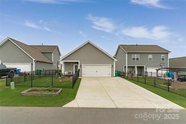 Foto del edificio - 148 Kerri Dawn Ln