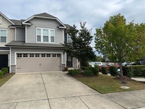 Building Photo - 1002 Mirbeck Ln