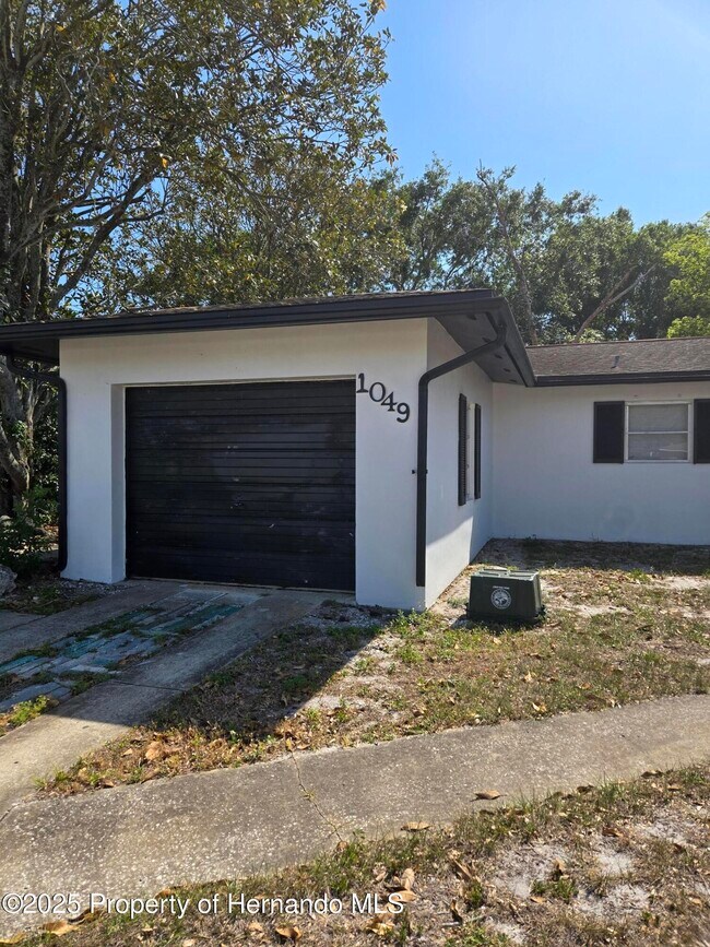 Foto del edificio - 1049 Barlow Ct