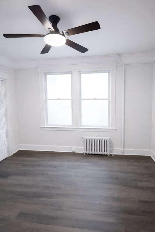 Building Photo - 63 Elm St