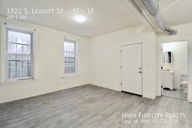 Foto del edificio - 1922 S Leavitt St