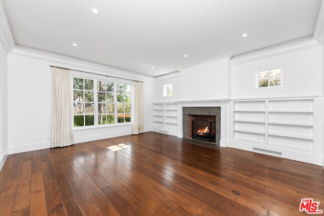 Building Photo - 317 Oceano Dr