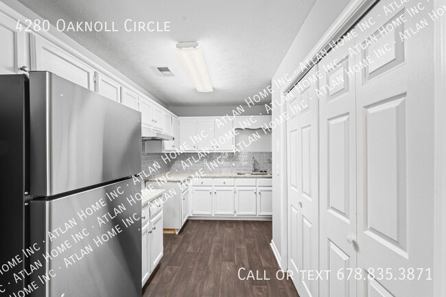 Photo - 4280 Oaknoll Cir Townhome